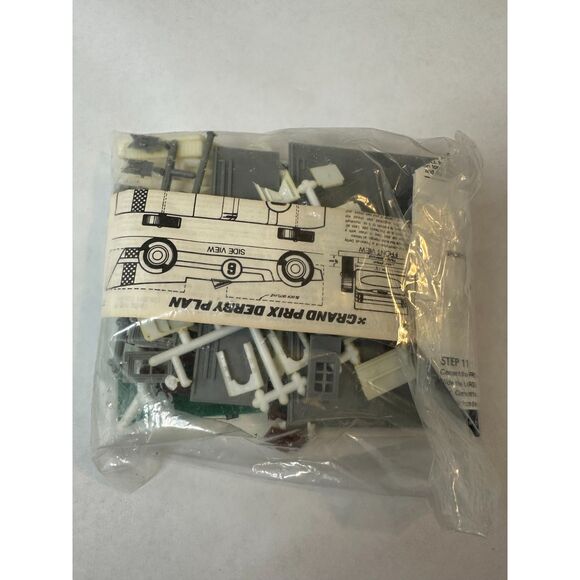 7pc Lot HO Scale Train Cars, Church, Bridge SEE DESCRIPTION! Athearn Tyco Bachma - Picture 8 of 9